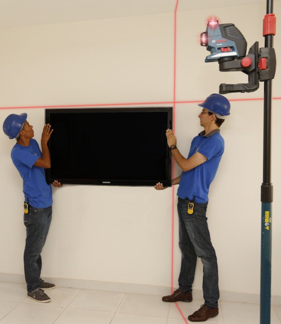 Instalación de un televisor con nivel láser